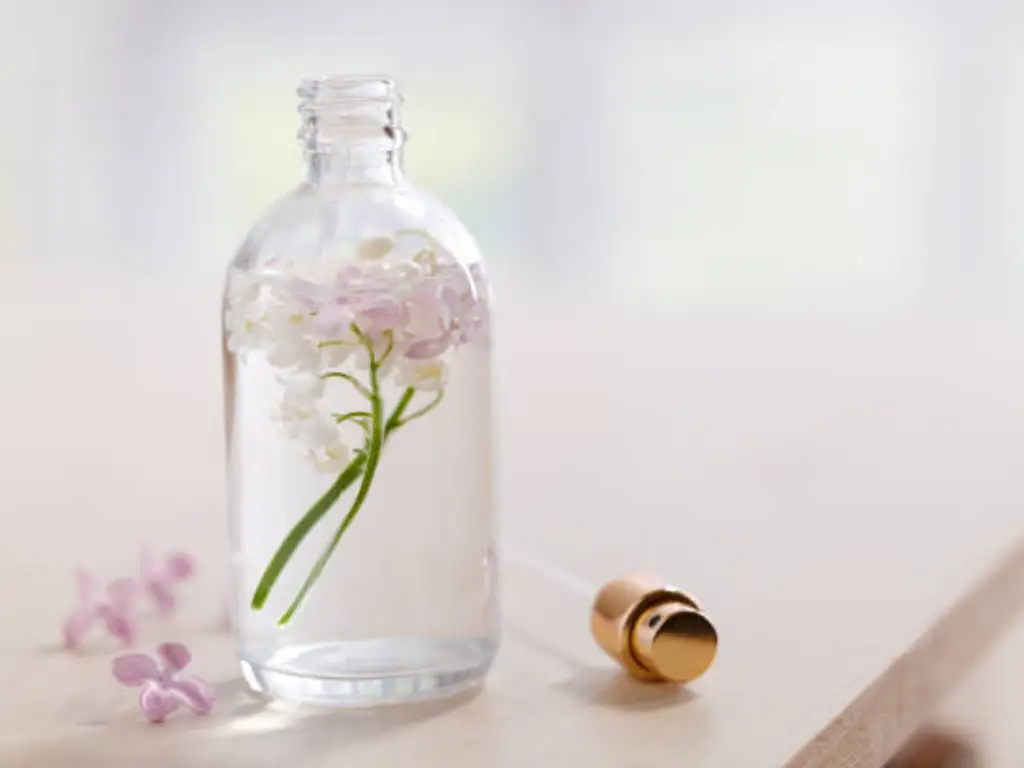 What to Do with Empty Perfume Bottles (1)