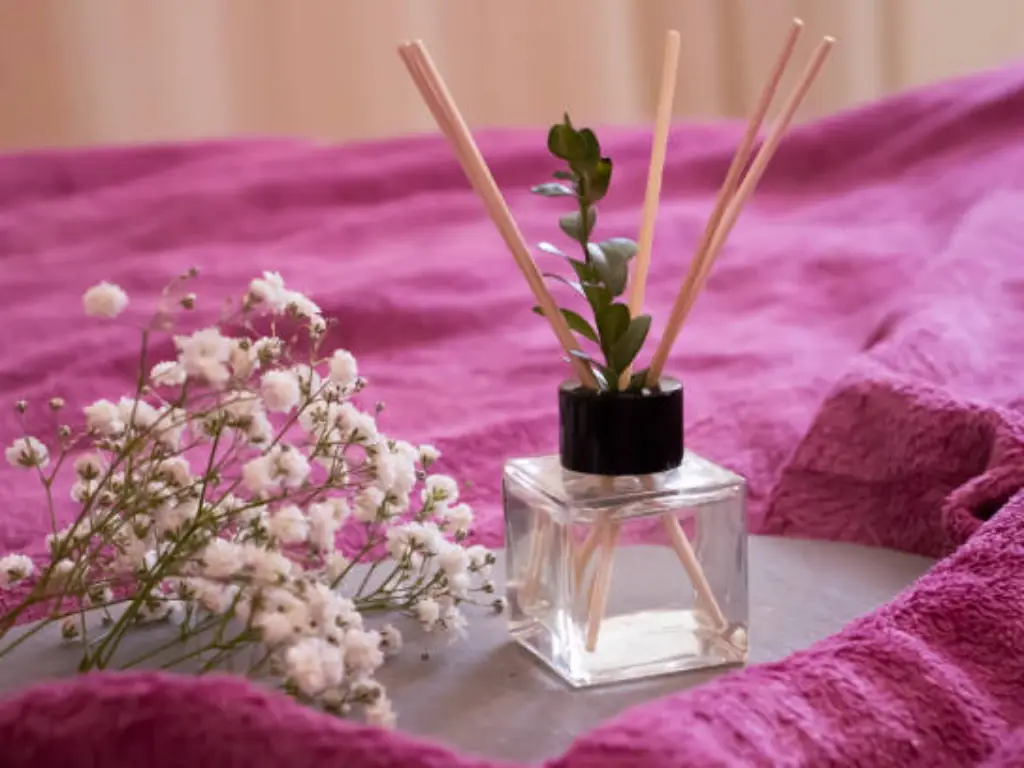What to Do with Empty Perfume Bottles (4)