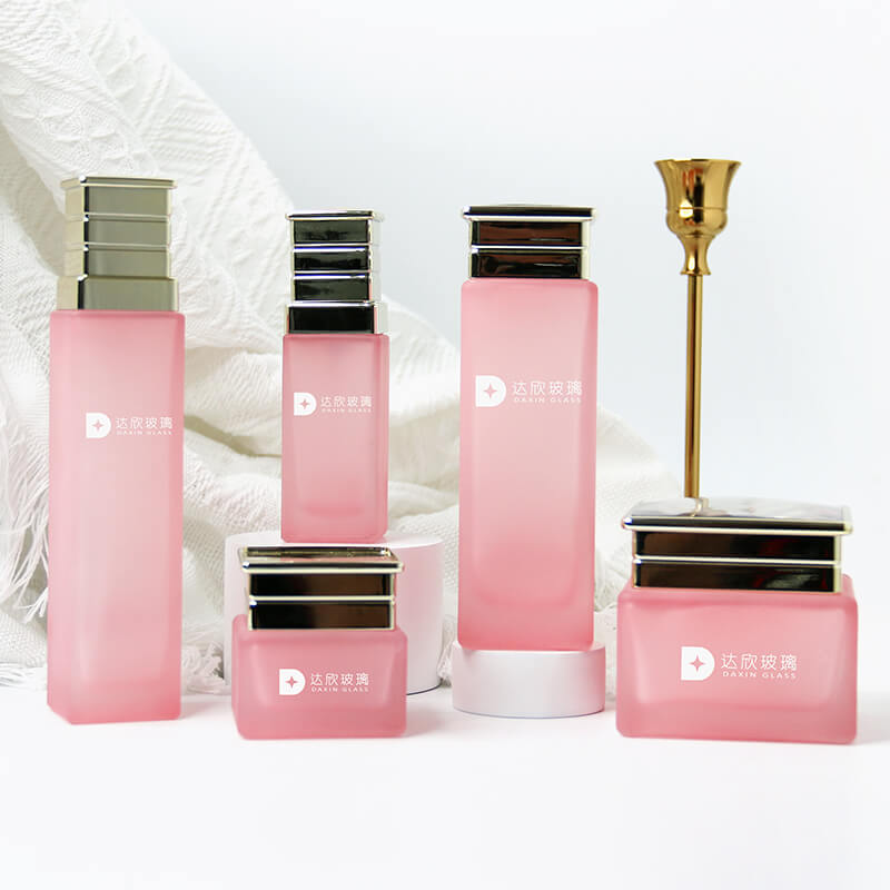 Pink cosmetic bottle set (2)