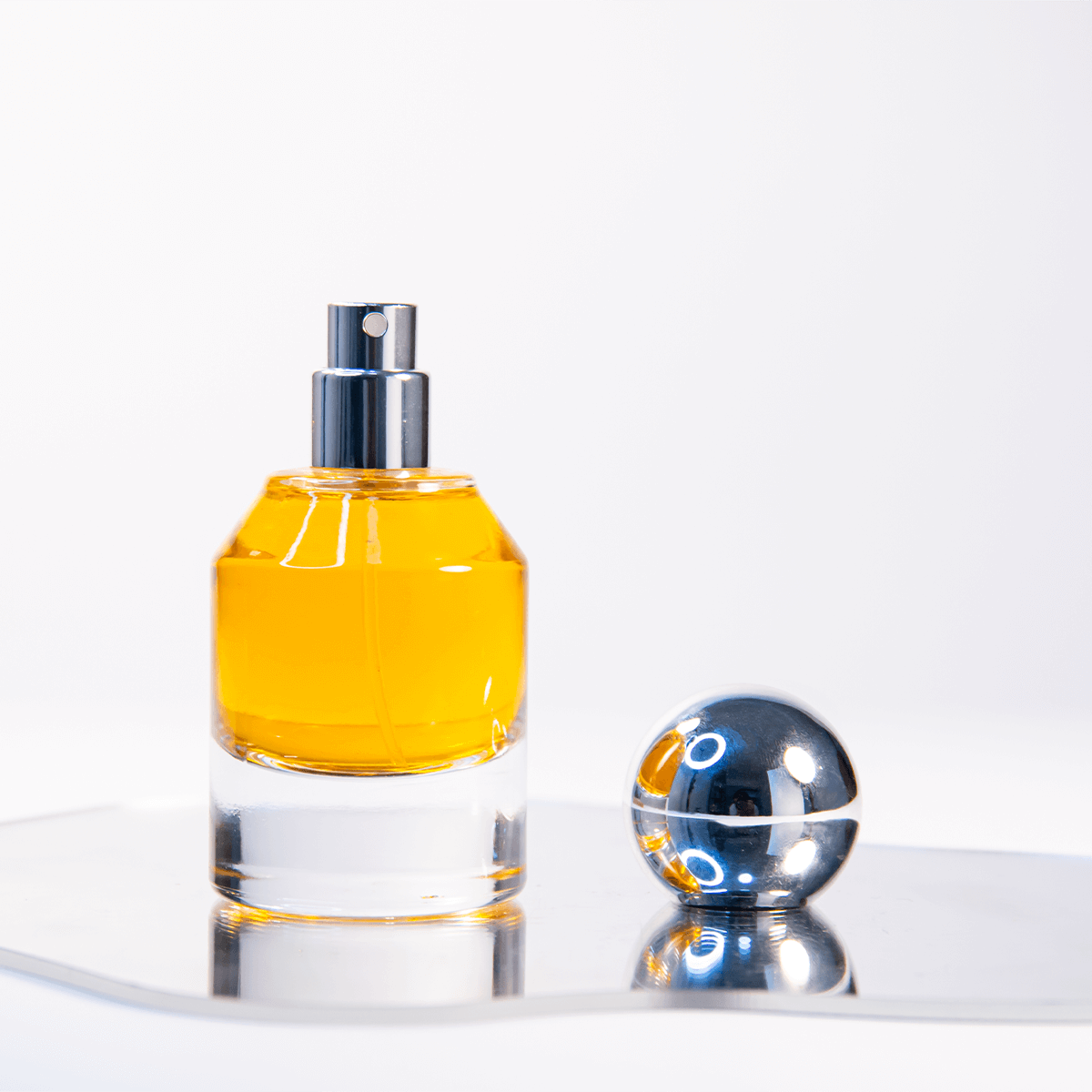 Stock Parfüm Glasflasche (1)