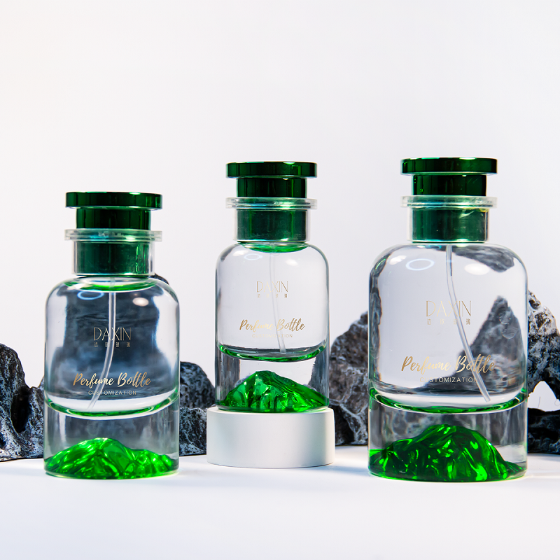 bottiglia di vetro verde per profumi (8)