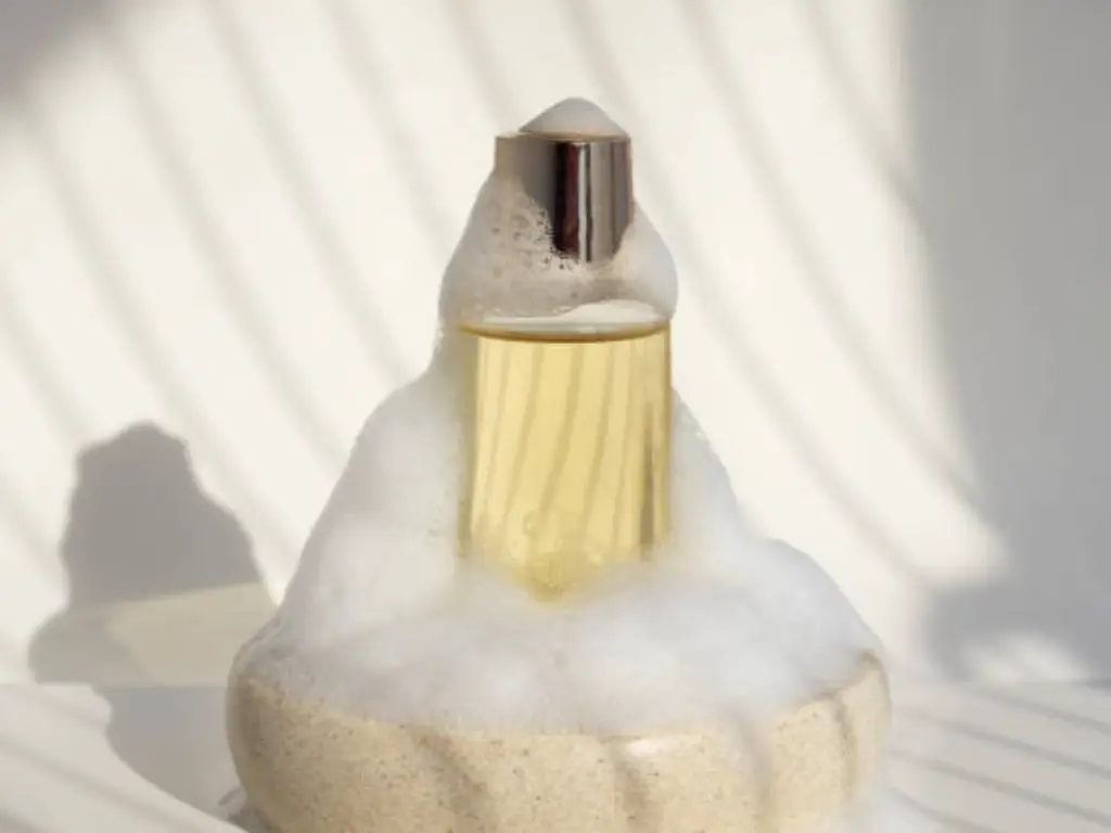 perfume leaking
